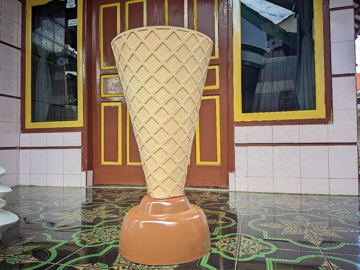 Product detail media - 2