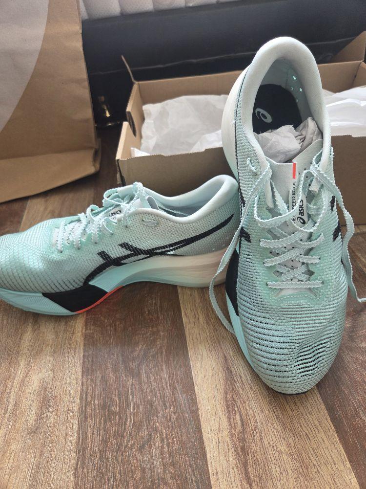 Product detail media - 2