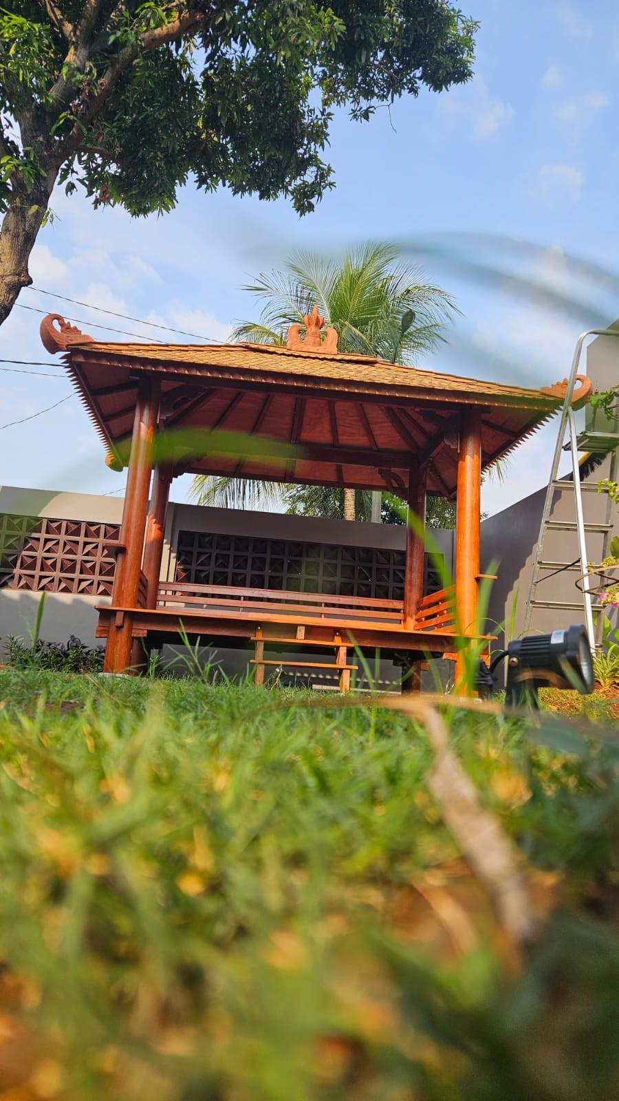 Product detail media - 1