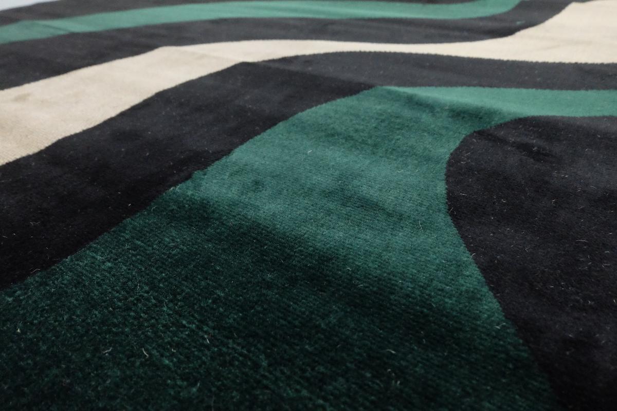 Product detail media - 2