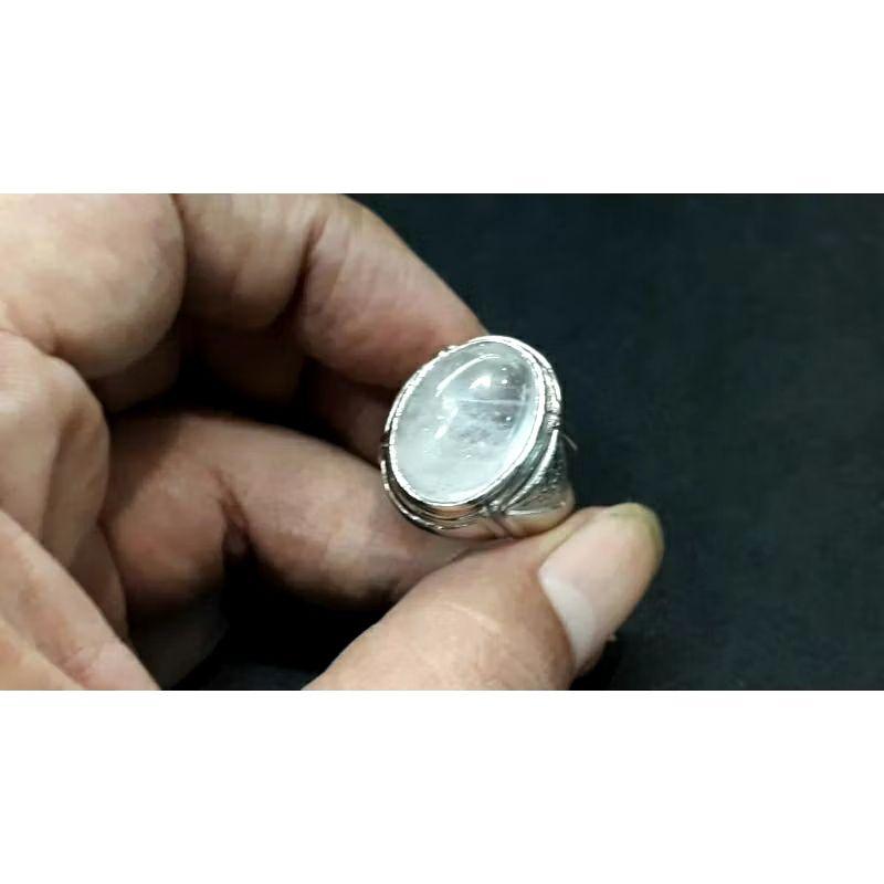 Product detail media - 2