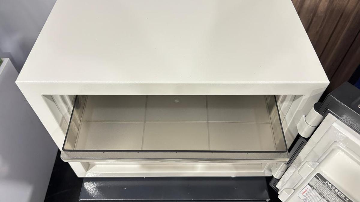 Product detail media - 2