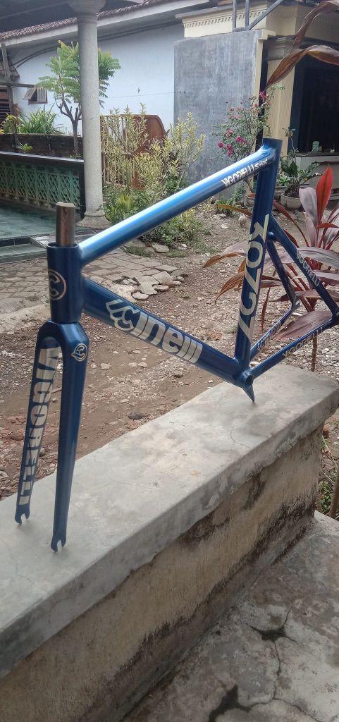 Product detail media - 1